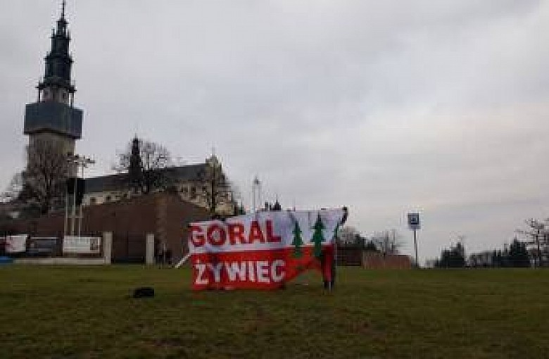 Kibice Górala Żywiec na Jasnej Górze