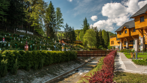 Wakacyjny zakątek w sercu gór – Hotel Czarny Potok w Krynicy-Zdroju