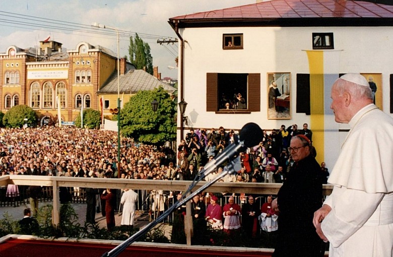 Jan Paweł II zmarł 16 lat temu