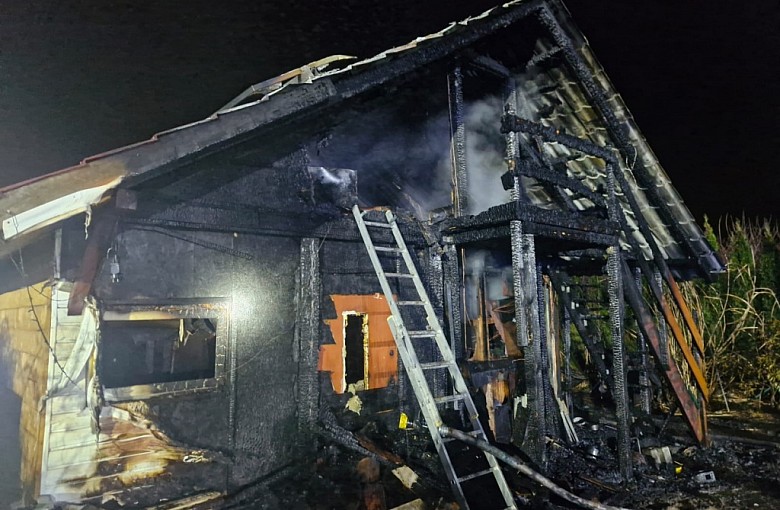 Pożar domku letniskowego. Na ratunek ruszyli Strażacy