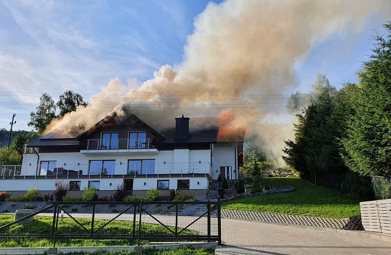 Pożaru obiektu hotelowego na górze Żar.