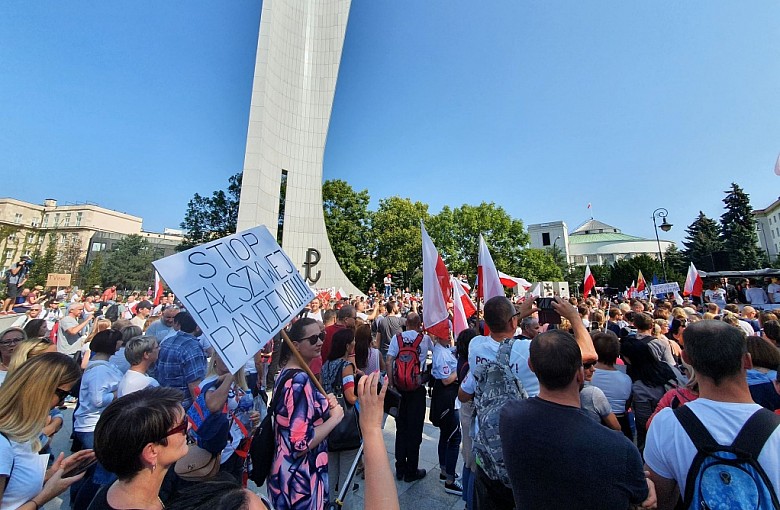 ﻿Ulicami Warszawy przeszedł marsz 